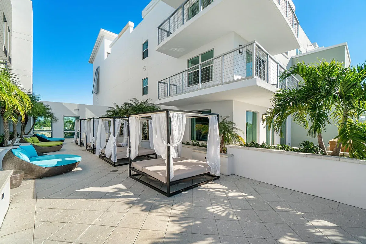 236 Fifth Avenue Unit 402