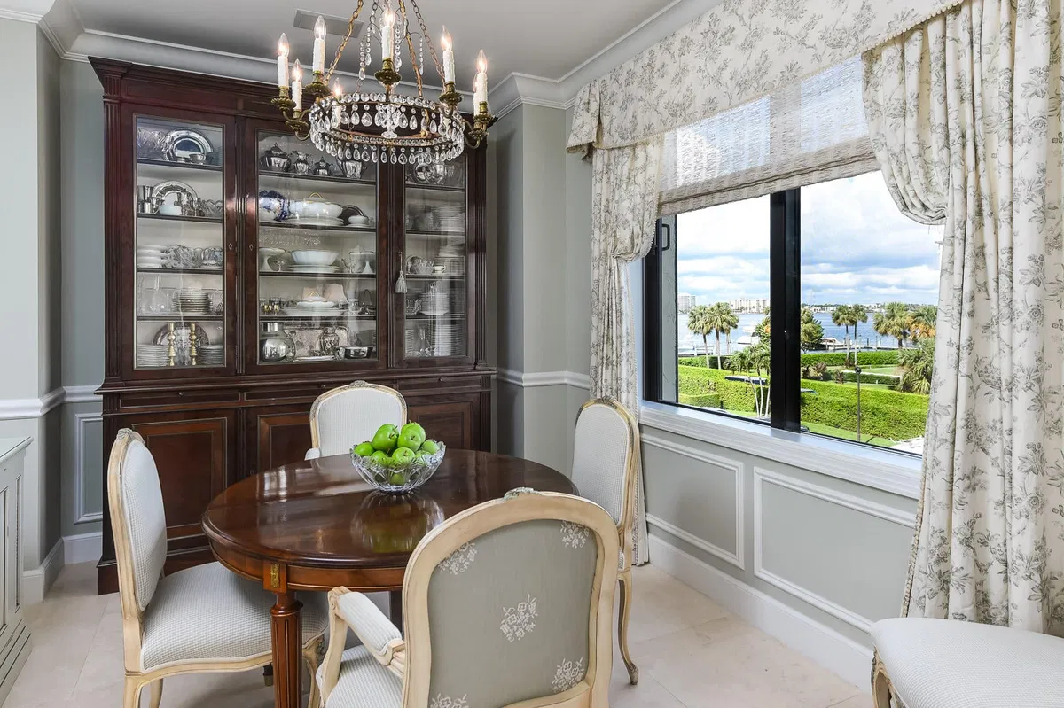 Palm Beach Biltmore Unit 203 photo 7
