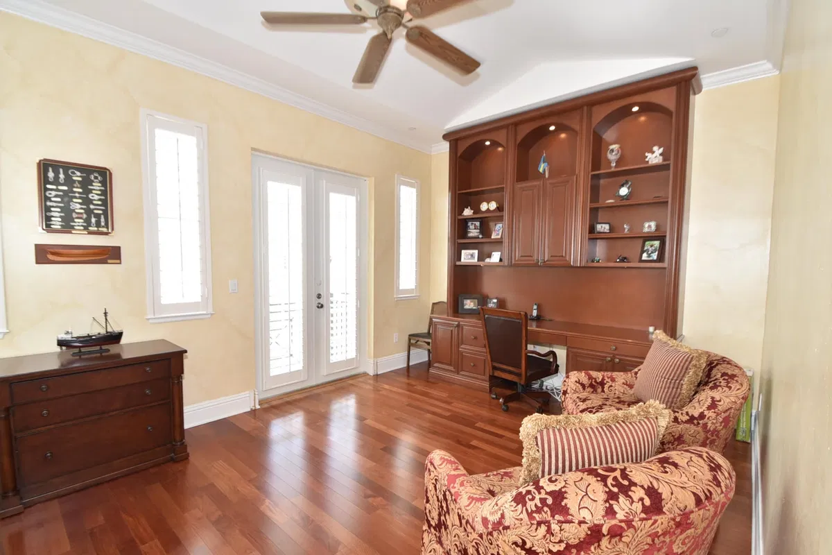 Hamilton Place Unit O photo 22