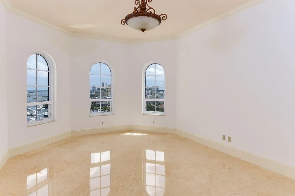 One Watermark Place Unit Ph 3 photo 10