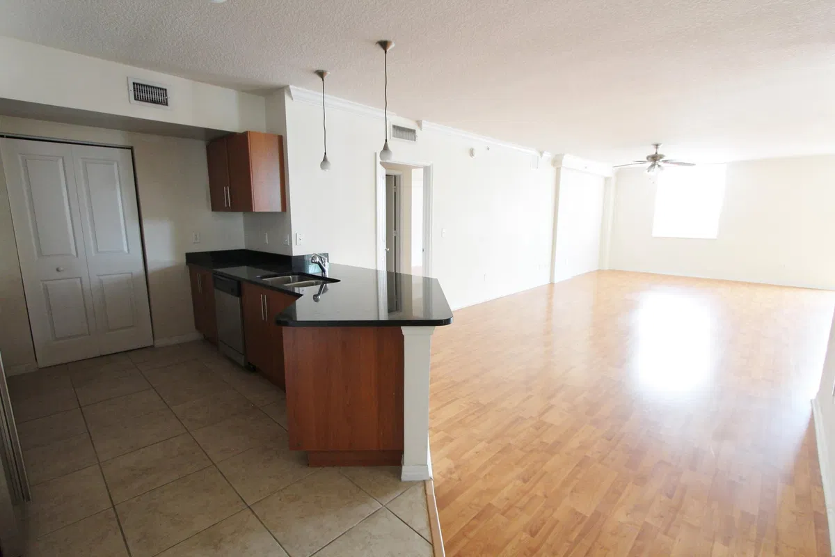 The Prado Unit 319 photo 13