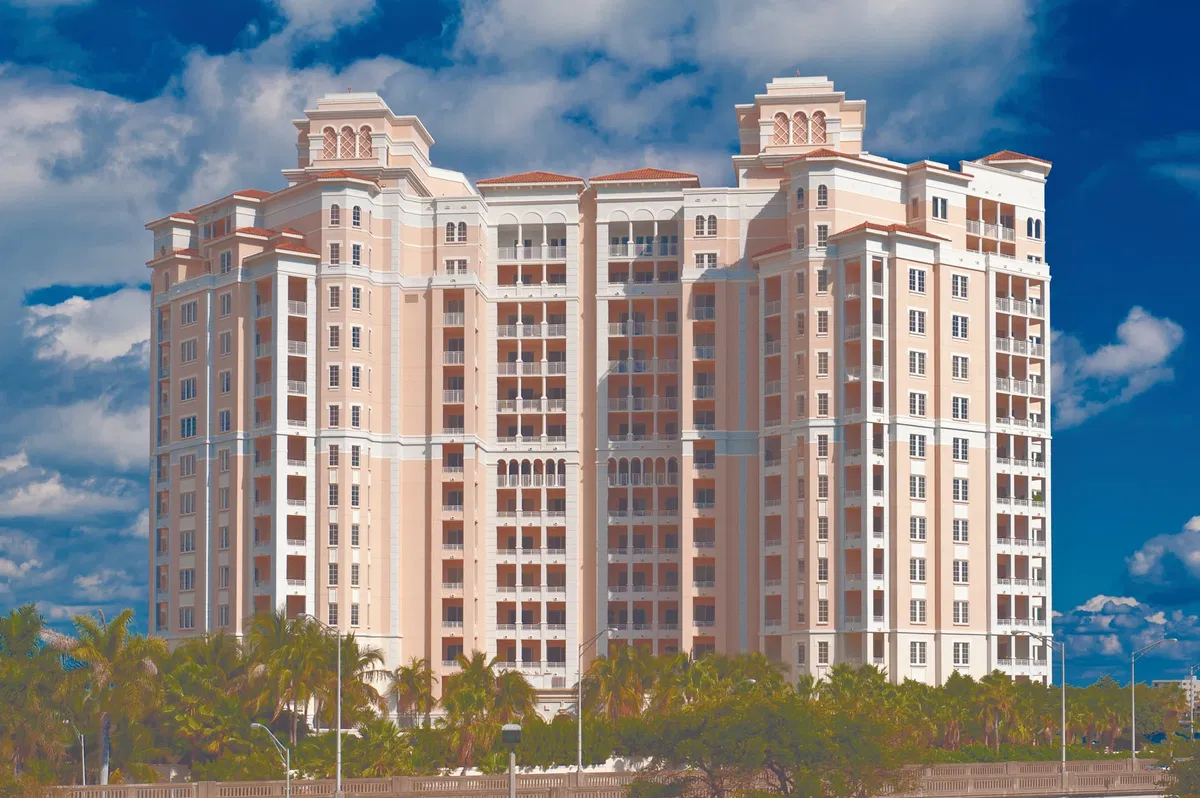 One Watermark Place Unit 702 photo 13