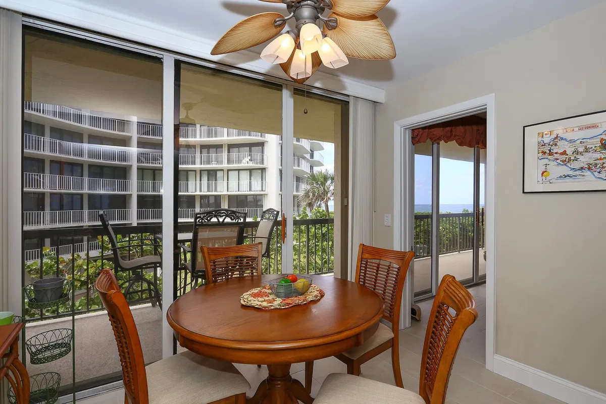 Emeraude Palm Beach Unit 205 photo 10