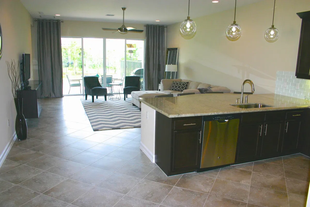 Residence photo 4
