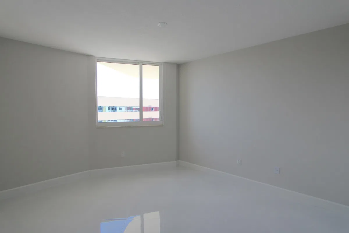 The Slade Unit 1417 photo 10