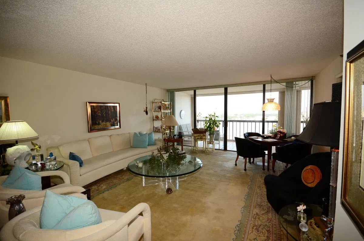 Waterview Towers Unit 1403 photo 4