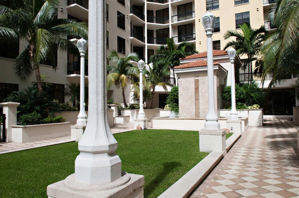 Two City Plaza Unit 917 photo 10