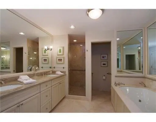 One Royal Palm Way Palm Beach Unit F4 photo 7