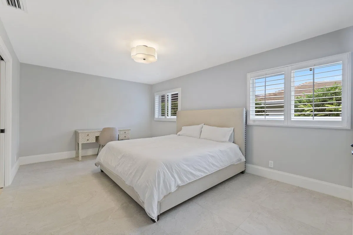 Boca Bath & Tennis Residence photo 43