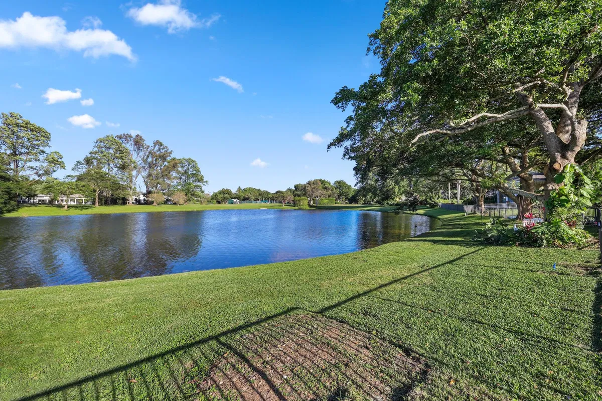 Boca Bath & Tennis Residence photo 70