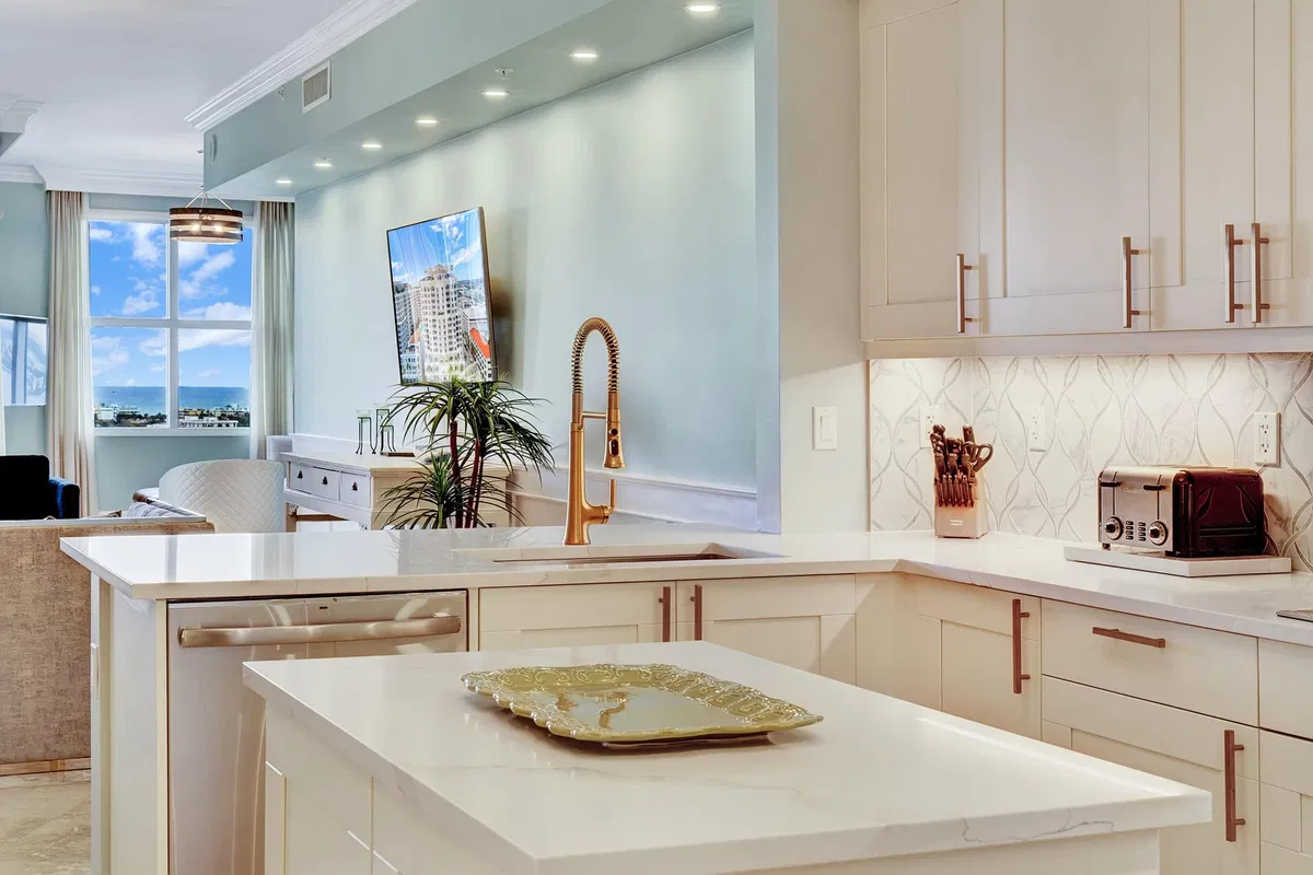 Esplanade Grande Unit 1502 photo 7