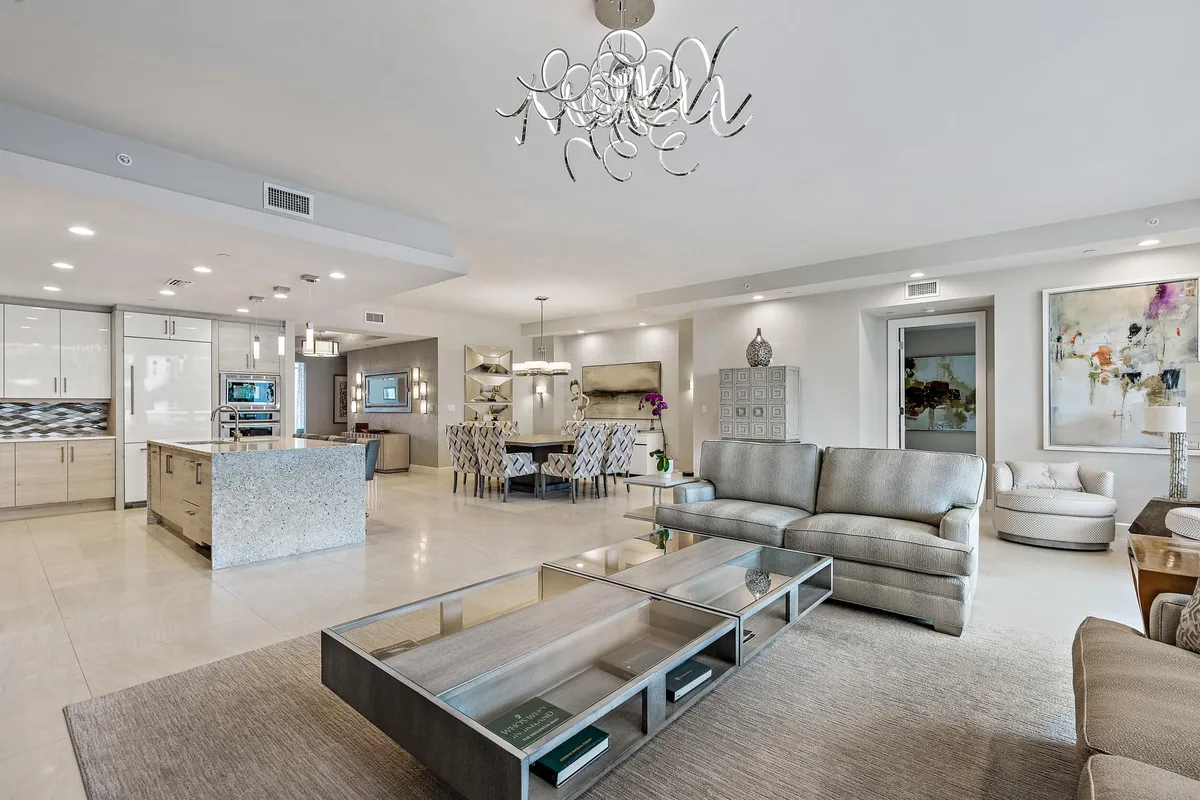 Azure Palm Beach Gardens Unit 302 photo 7