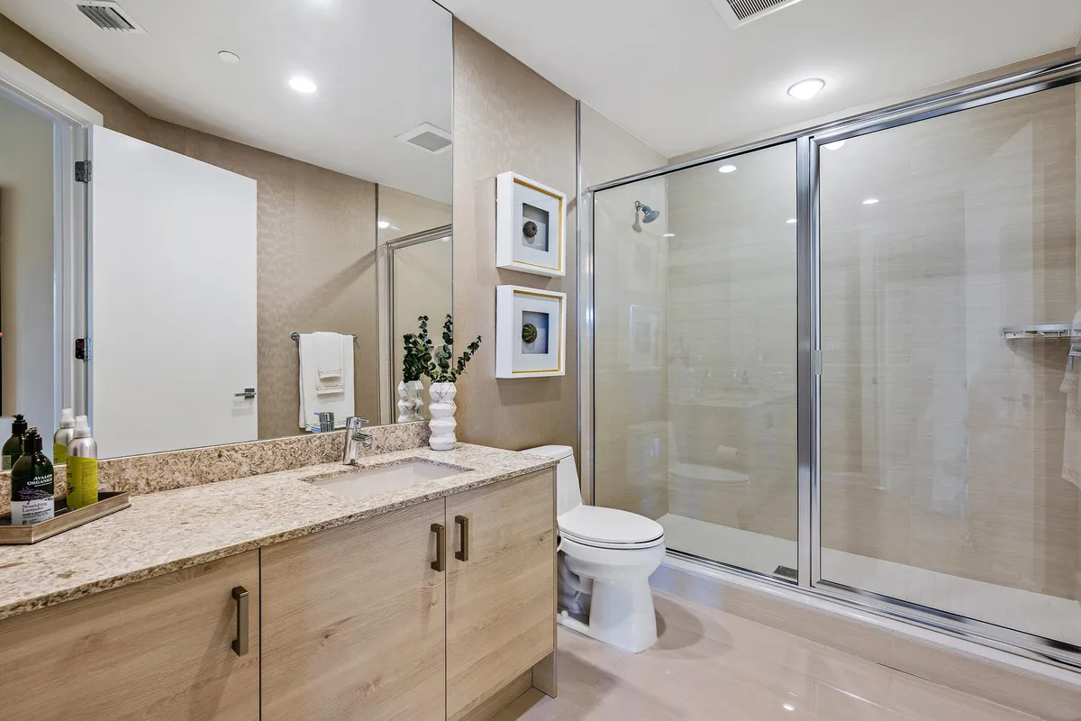 Azure Palm Beach Gardens Unit 302 photo 16