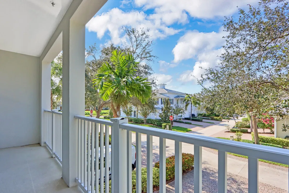Mallory Creek Abacoa Residence photo 22
