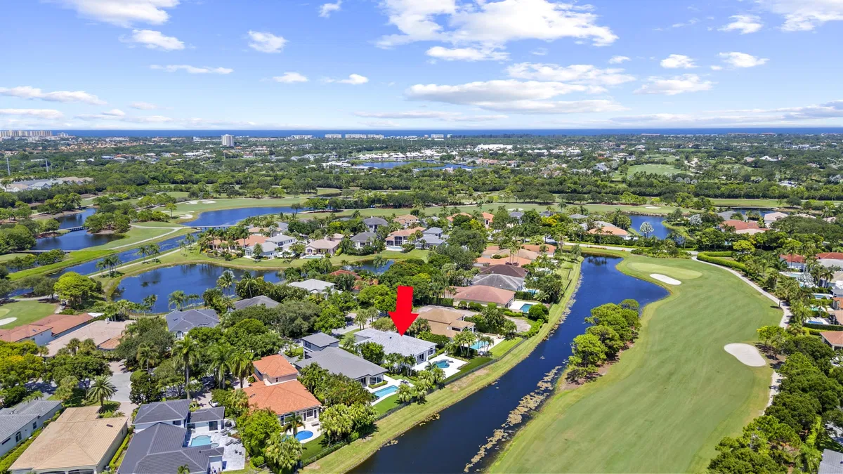 Admirals Cove Residence photo 25