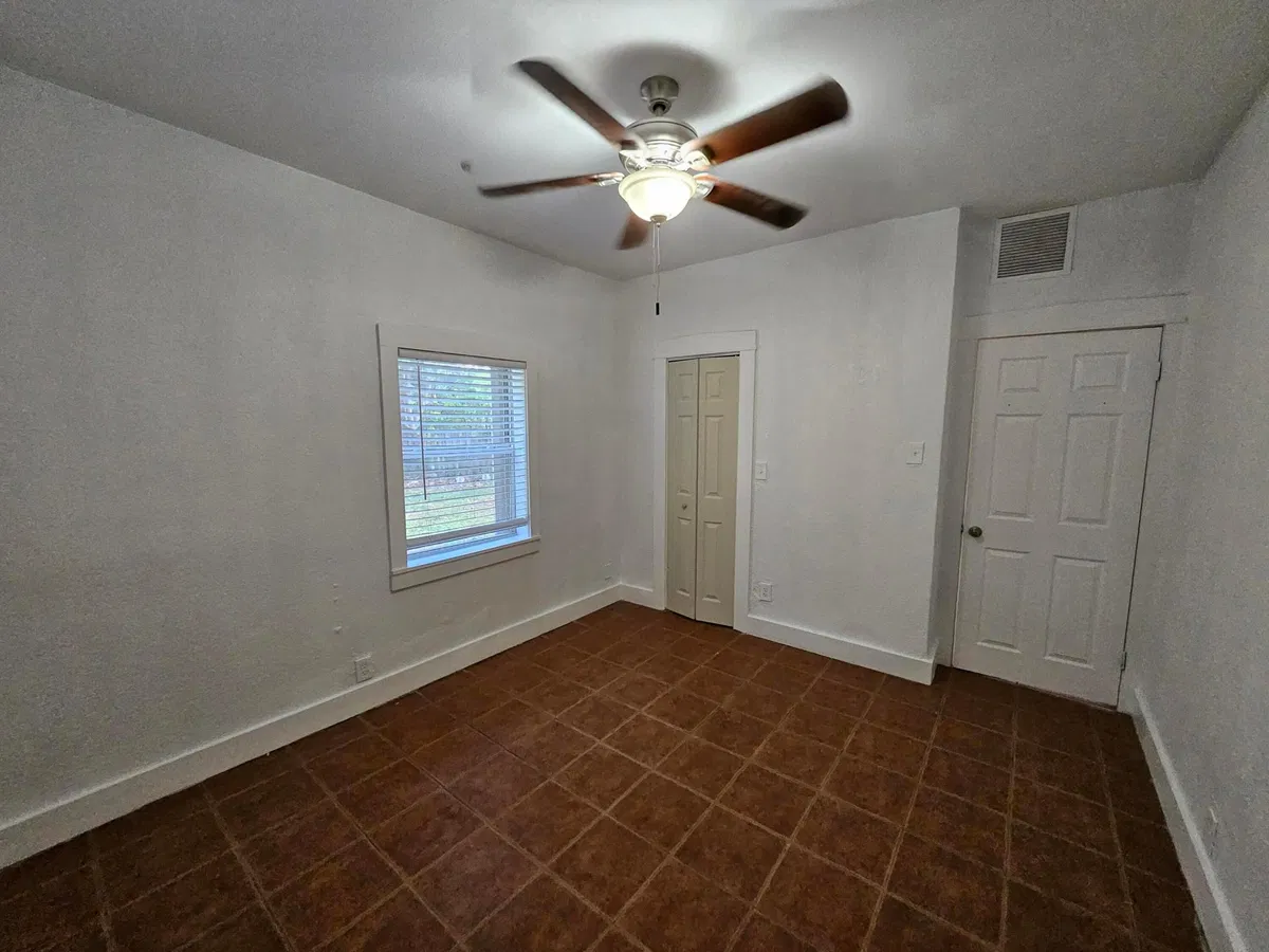 Residence photo 25