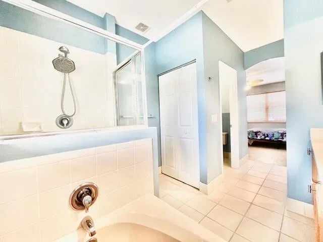 Residence photo 16