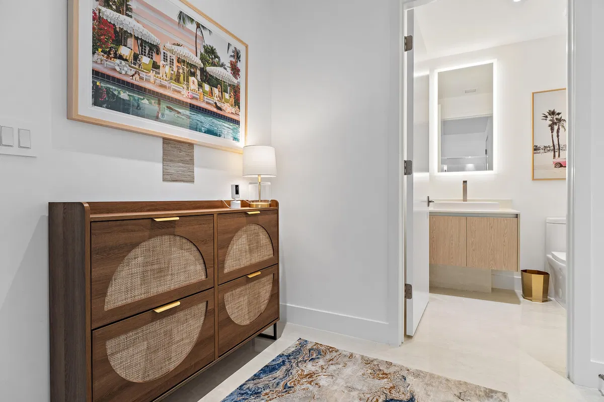 Amrit Ocean Resort & Residences Unit H-1710 photo 4
