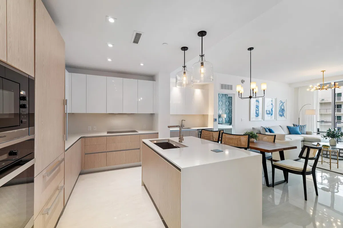 Amrit Ocean Resort & Residences Unit H-1710 photo 7
