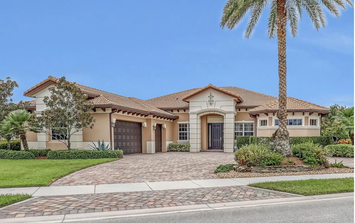 Rialto Jupiter Residence