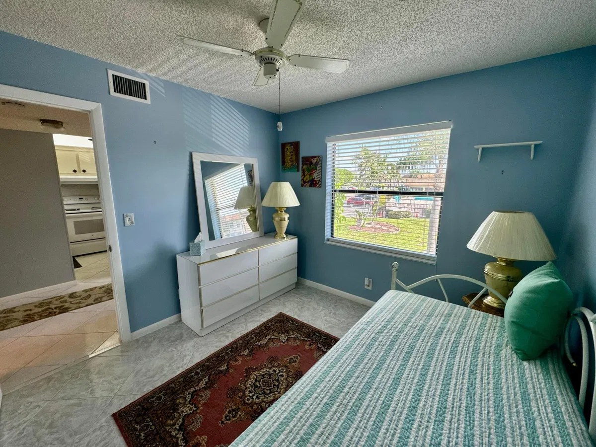 Unit 205 photo 25