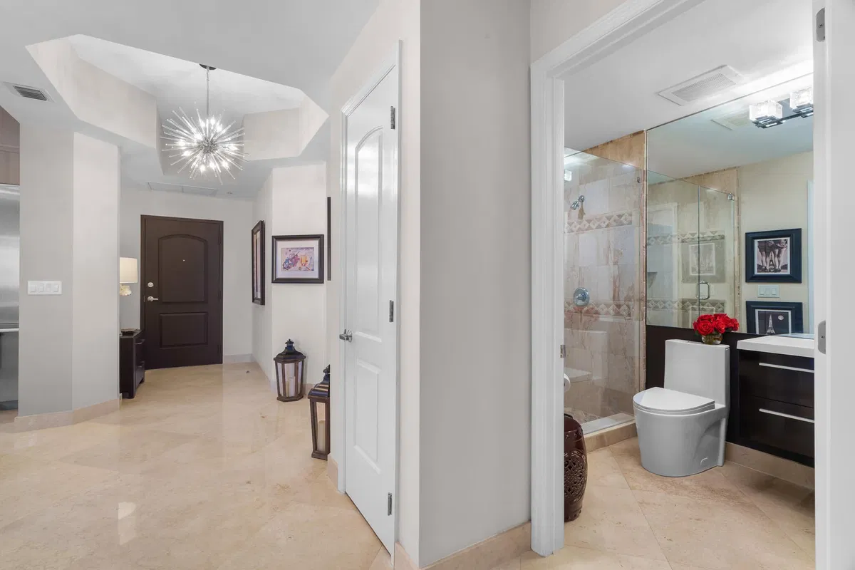 One City Plaza Unit 1011 photo 25