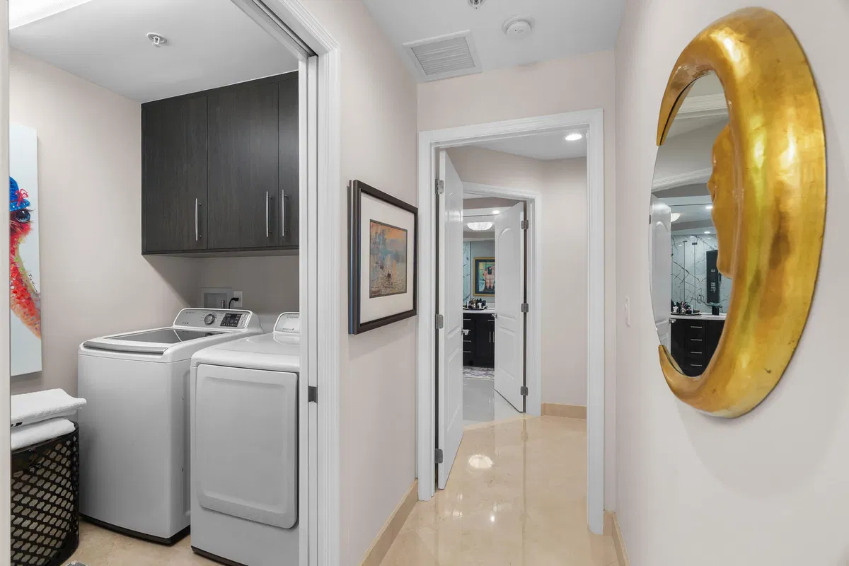 One City Plaza Unit 1011 photo 28