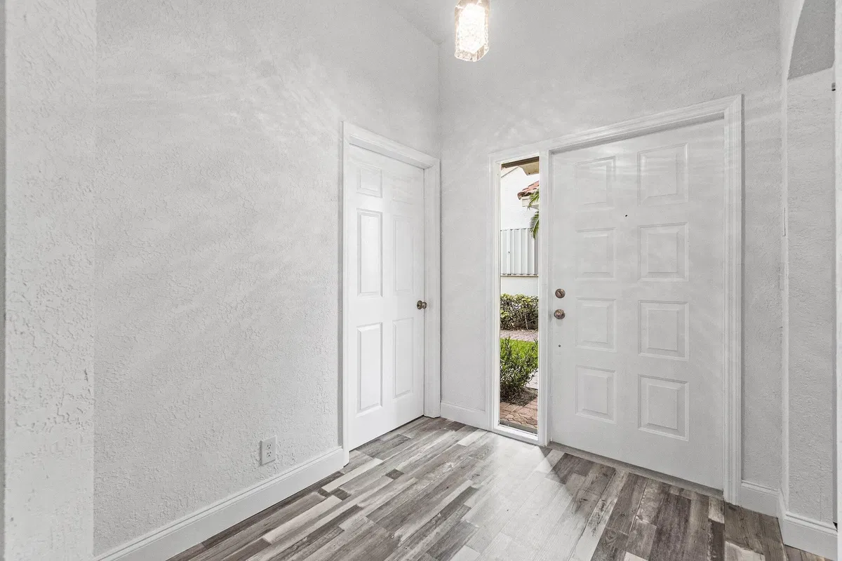 Residence photo 10