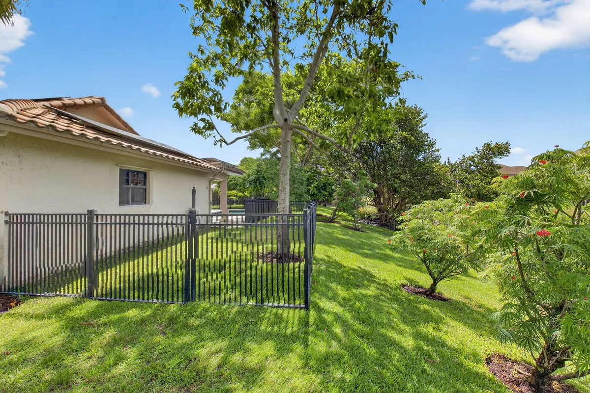 Boca Grove Residence photo 34