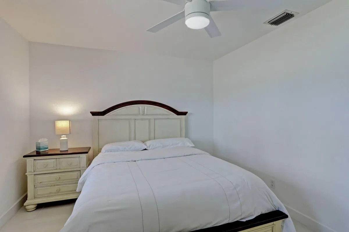 Residence photo 16