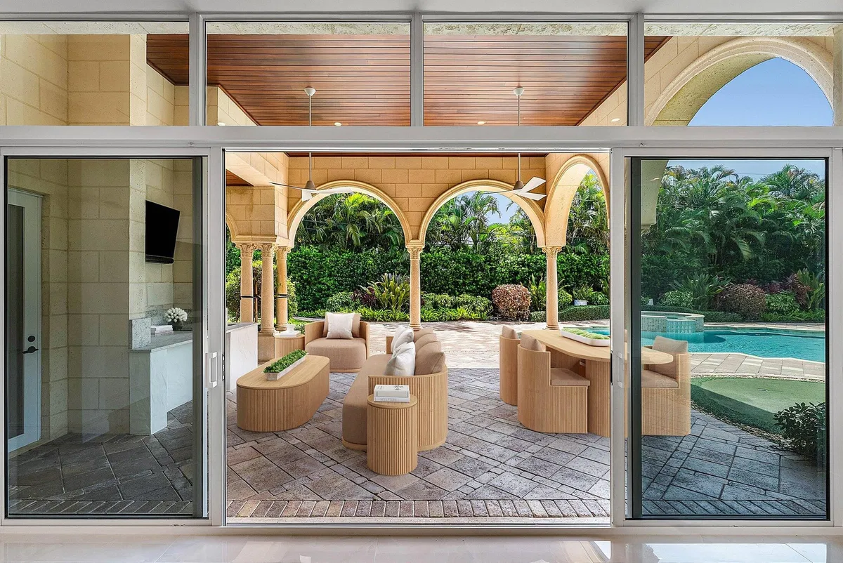 Lake Shore Estates Residence photo 25