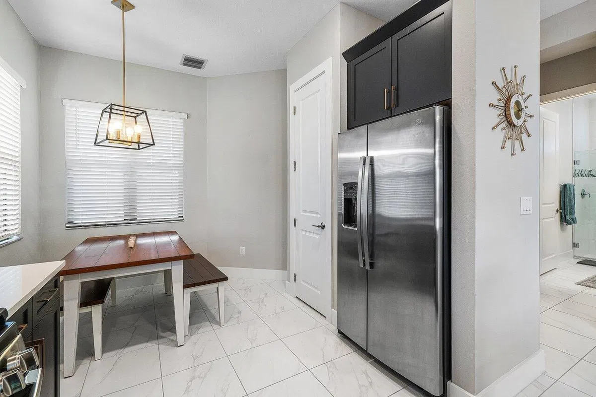 Residence photo 10