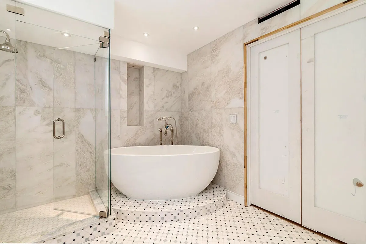 The Meridian Unit 305n photo 16