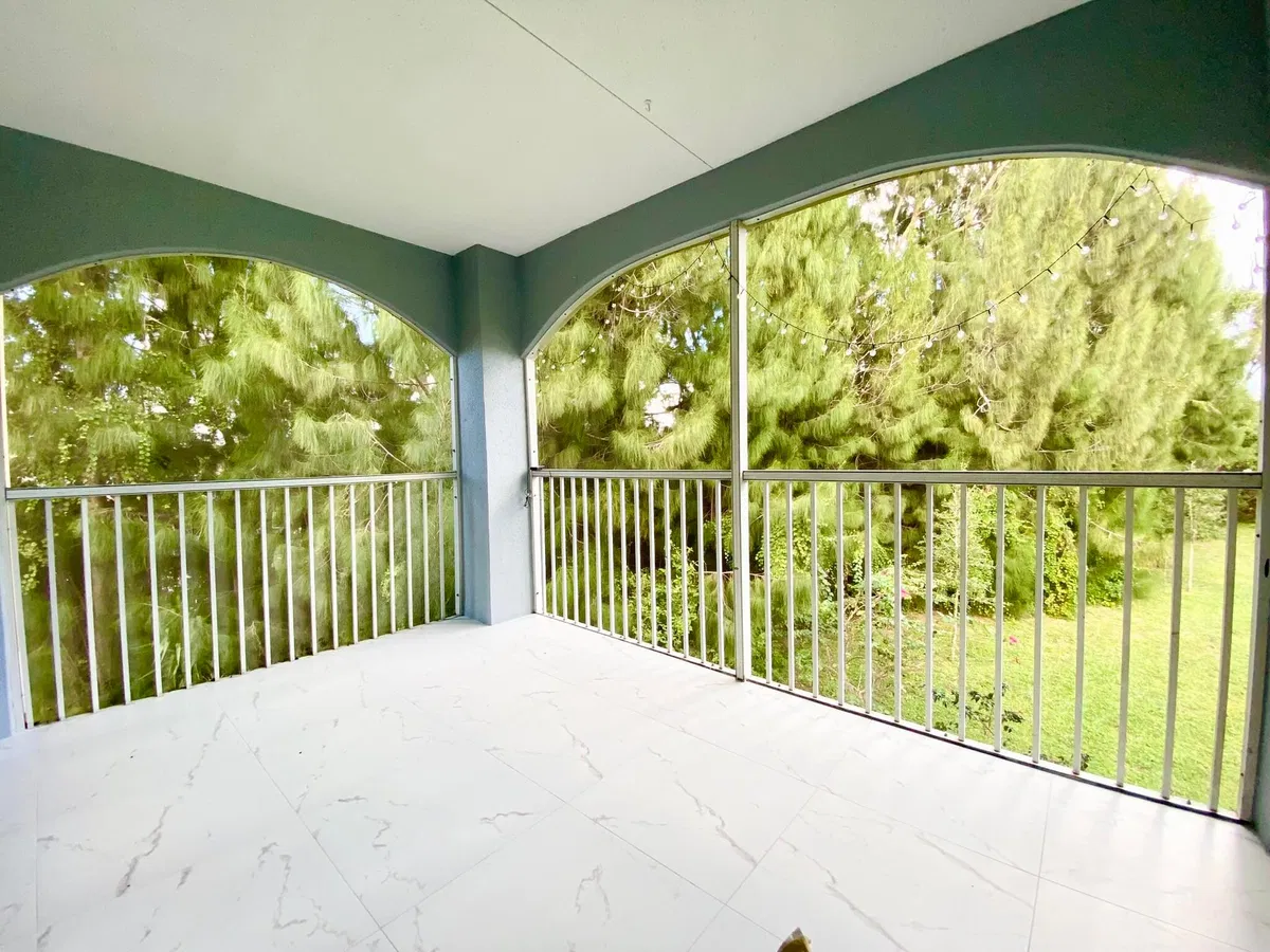 Unit 16-201 photo 13