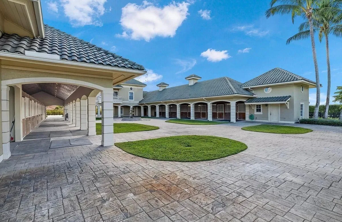 Palm Beach Point Residence photo 13