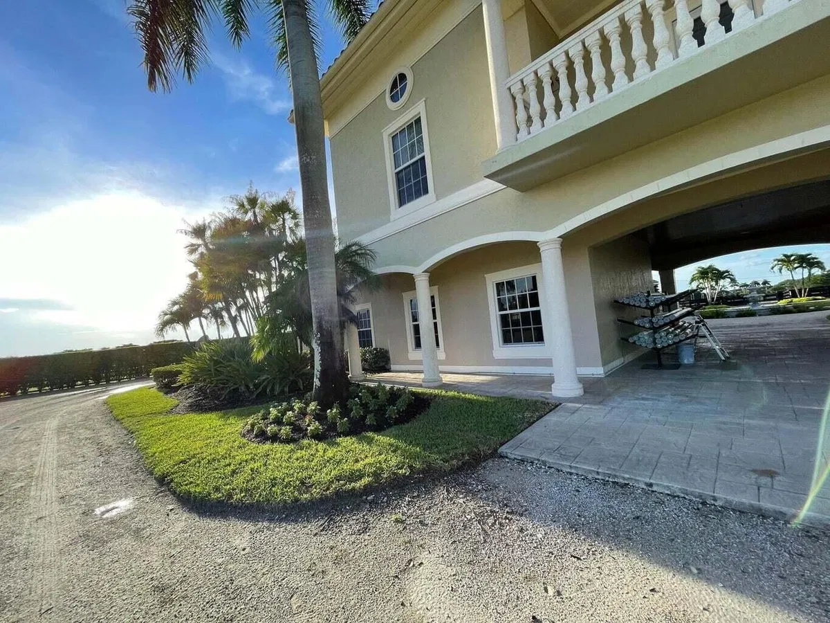 Palm Beach Point Residence photo 40