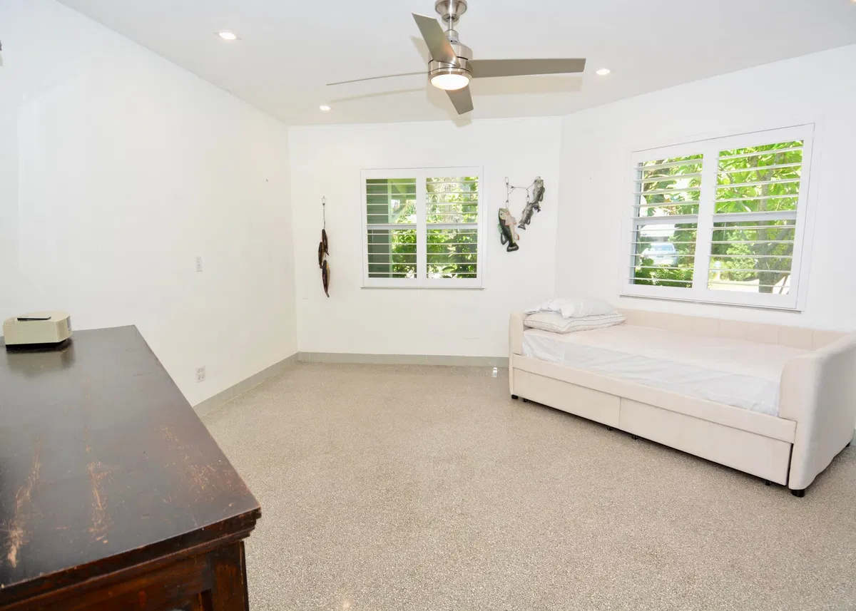 Residence photo 28