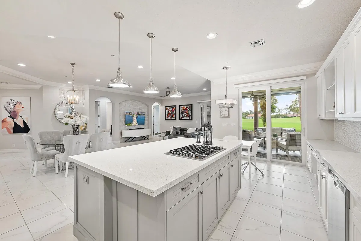 Jupiter Country Club Unit 129 photo 4