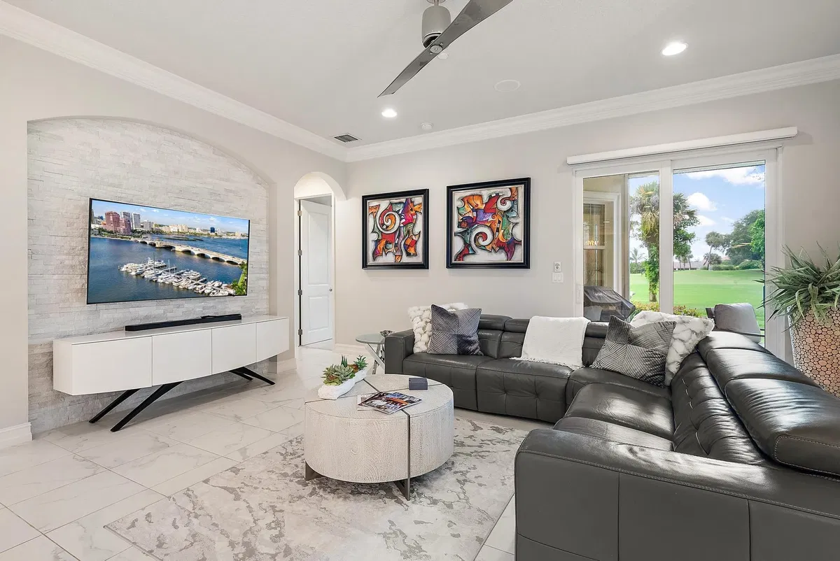 Jupiter Country Club Unit 129 photo 10