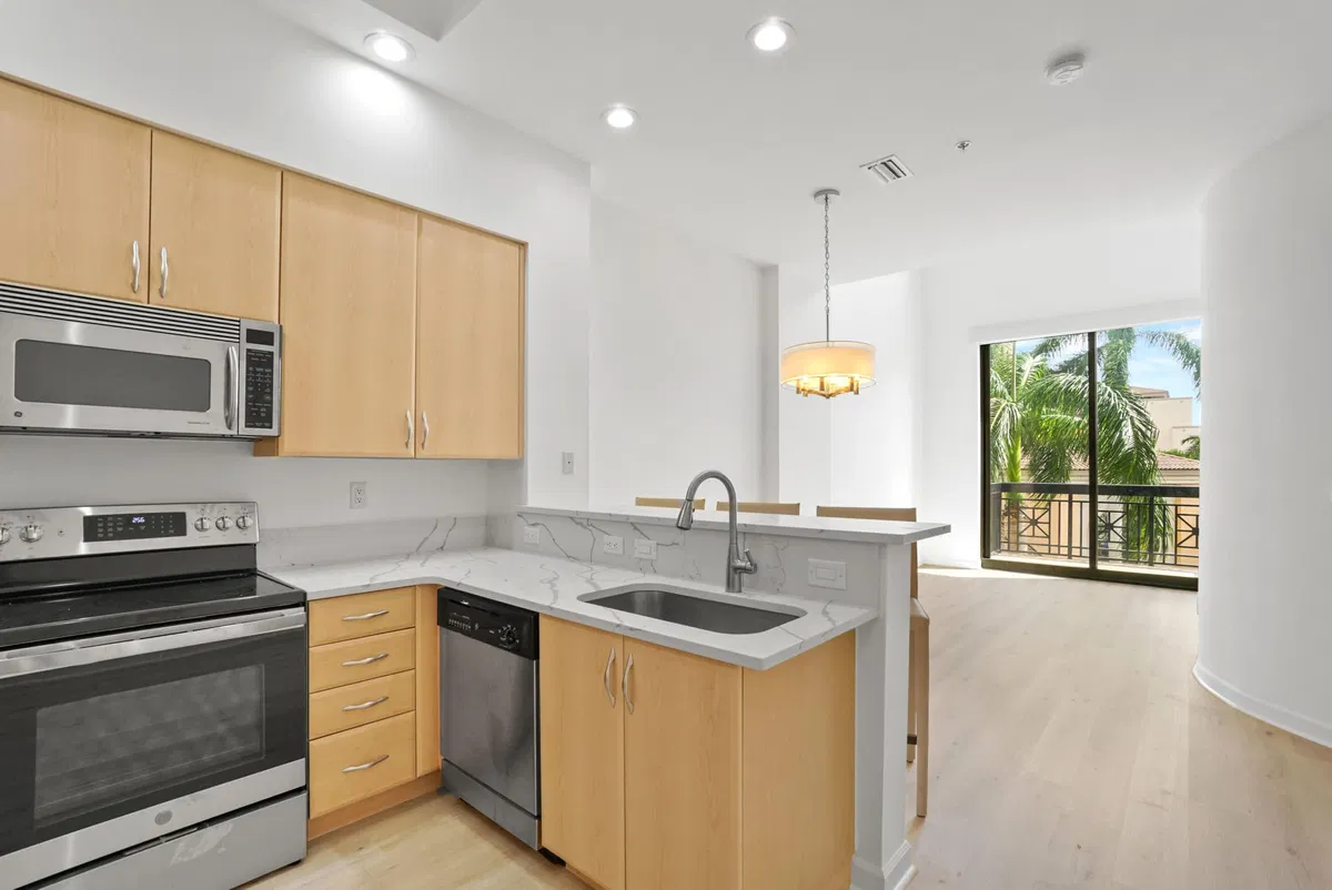 One City Plaza Unit 211 photo 7