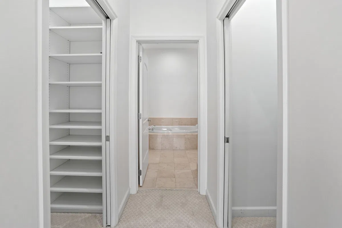 One City Plaza Unit 211 photo 16