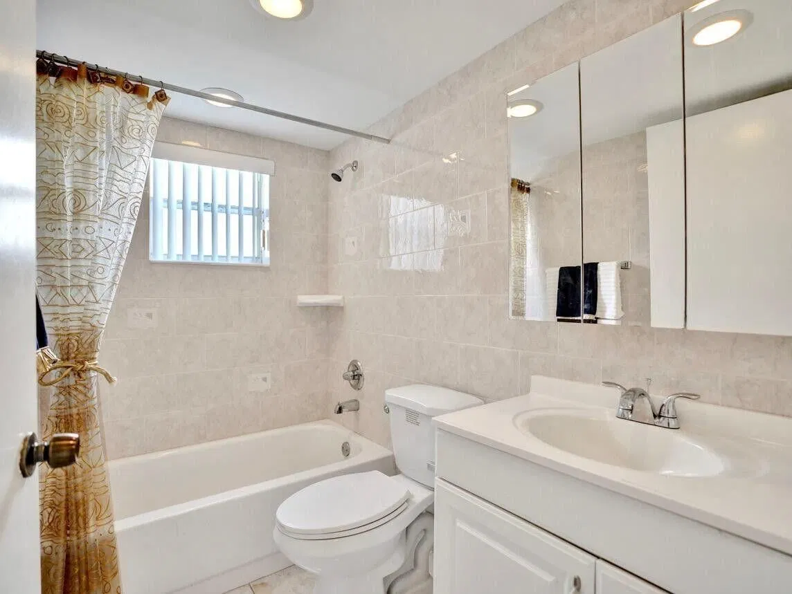 Residence photo 25