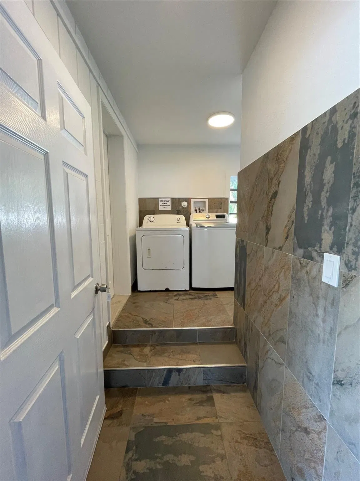 Residence photo 37