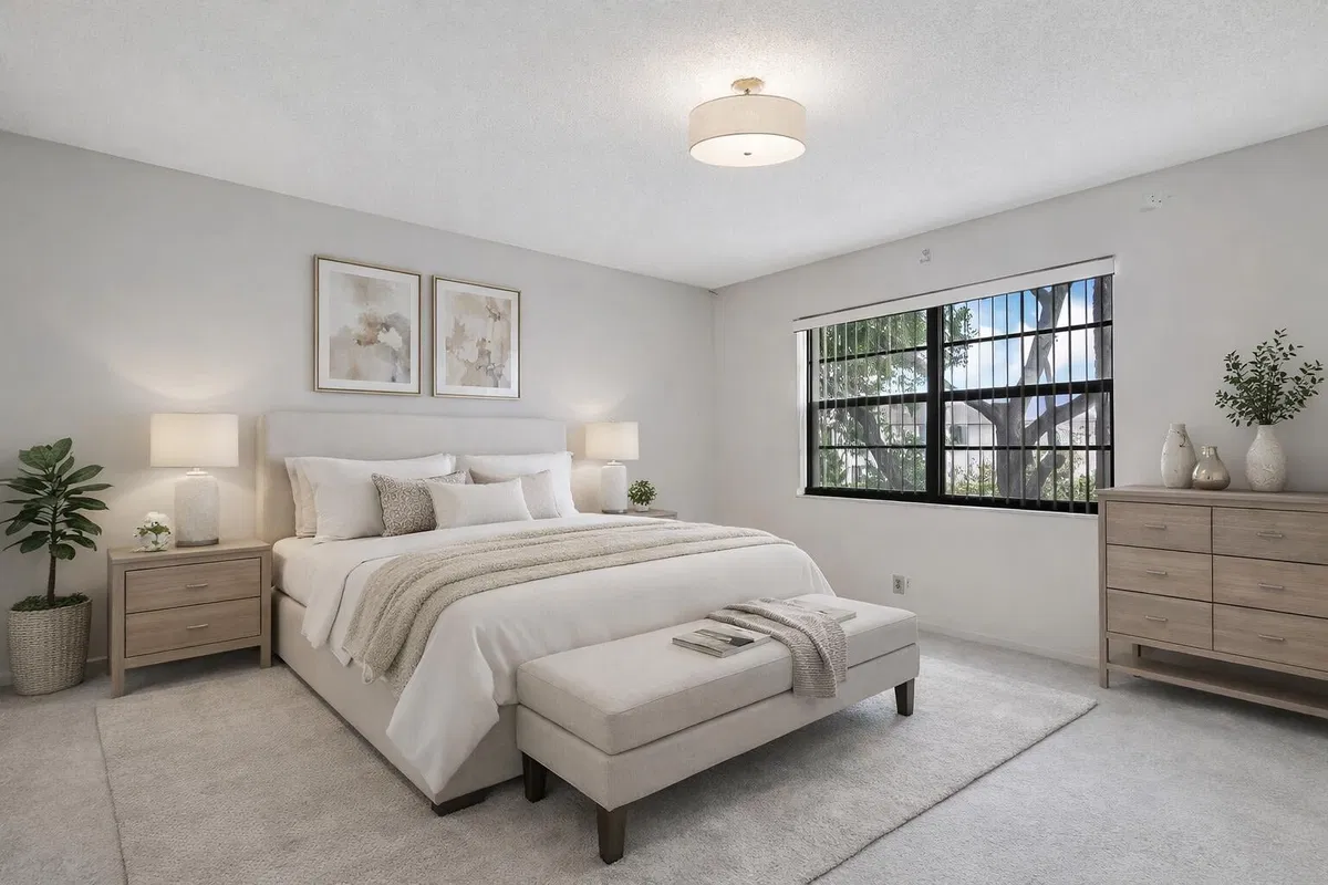 Unit 206 photo 13