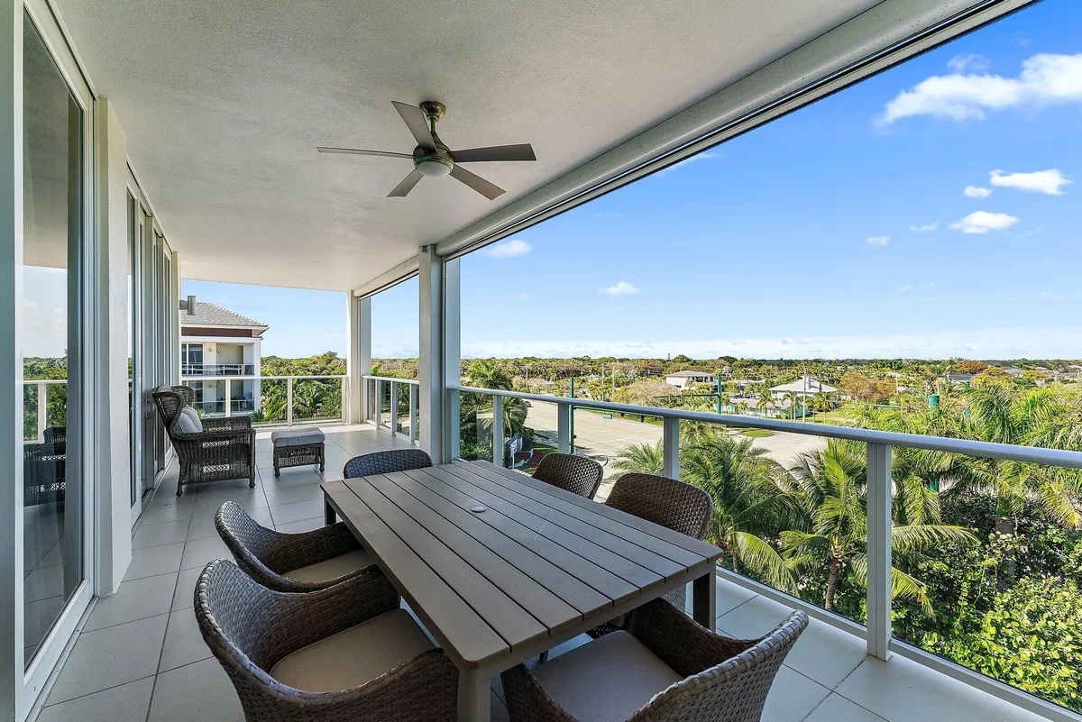 Azure Palm Beach Gardens Unit 501 photo 4