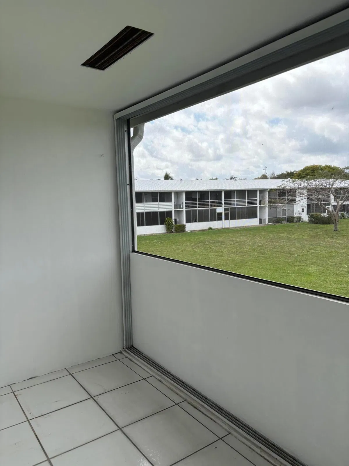 Residence photo 10