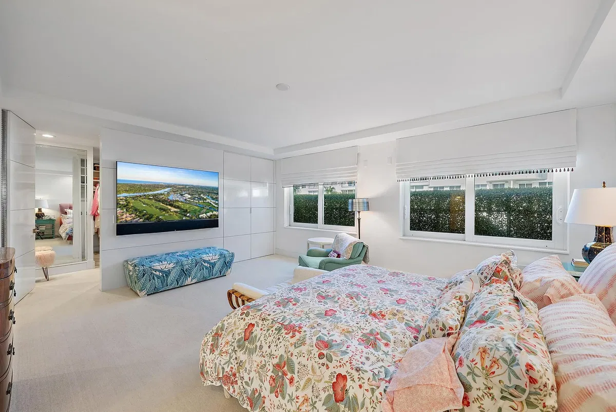 Palm Beach Towers, Palm Beach Unit B310 photo 16