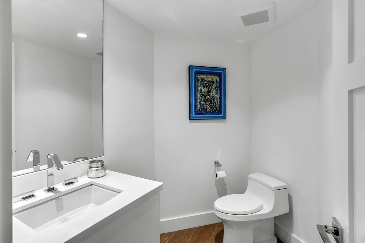 Sloan's Curve Palm Beach Unit 602s photo 16
