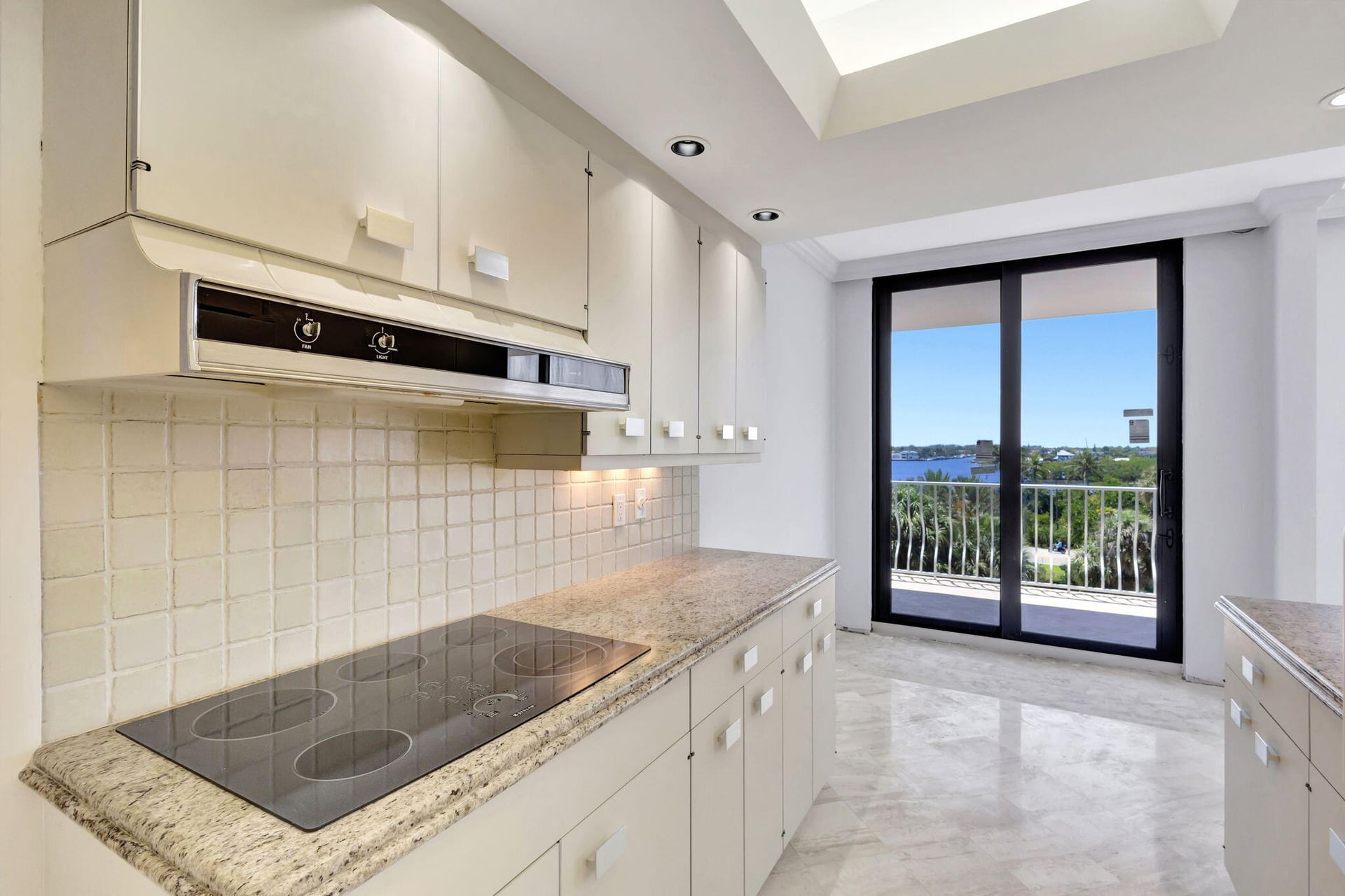 Sloan's Curve Palm Beach Unit 304n photo 7
