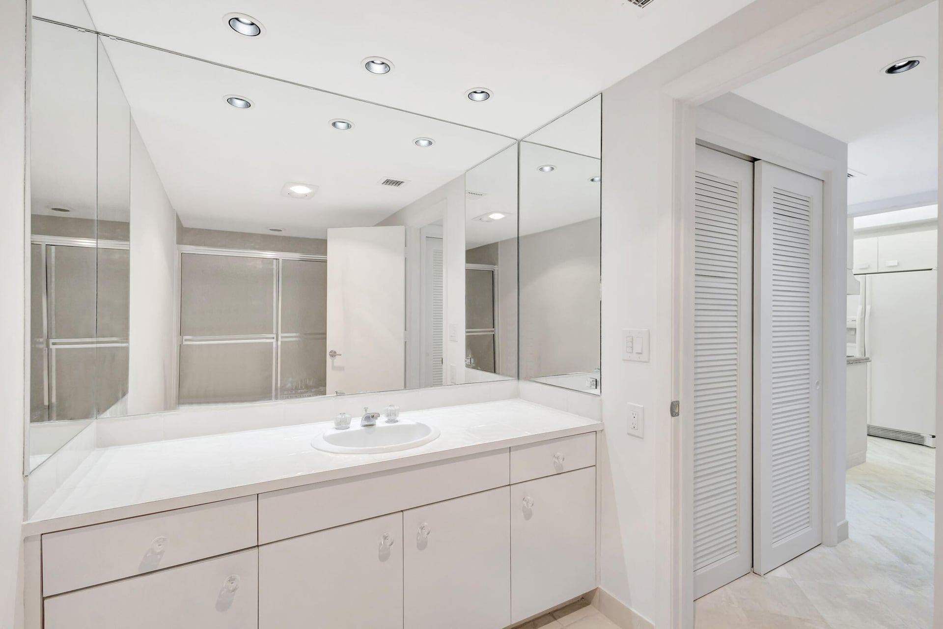 Sloan's Curve Palm Beach Unit 304n photo 19
